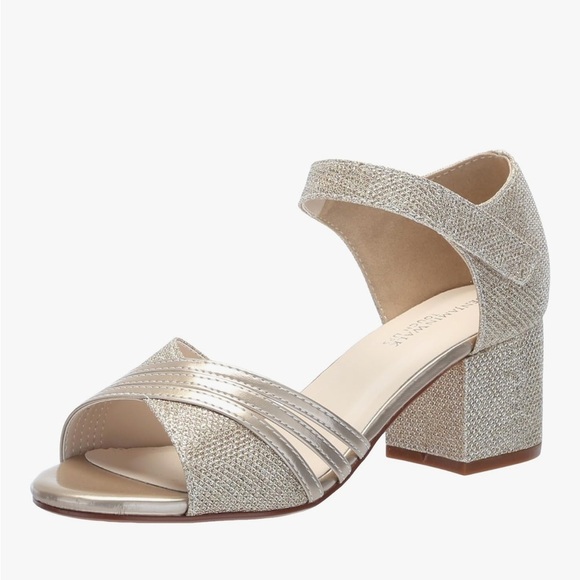 BENJAMIN WALK | Touch Ups Women's Foster Heeled Sandals - Picture 9 of 10